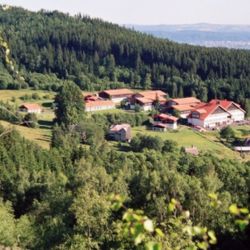 Cheb, Jáchymov: Kraj nabízí ubytování seniorům kvůli rekonstrukci