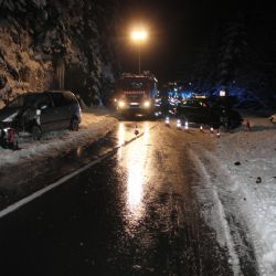 Dvě páteční dopravní nehody u Jáchymova