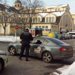 Karlovy Vary: Kontroly taxislužby budou v roce 2017 četnější