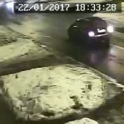 Karlovy Vary: Lupič střelil prodavačku do obličeje, ta se přesto ubránila