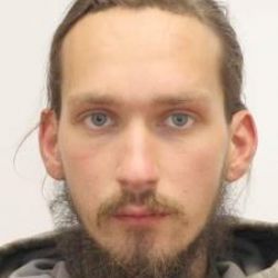 Karlovy Vary: Od vánoc pohřešuje rodina mladíka. Neviděli jste ho?