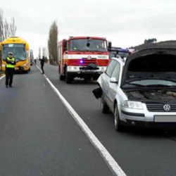 Verušičky: Nehoda autobusu s osobním autem dnes uzavřela šestku
