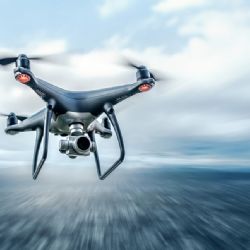 Dron: Historie, pravidla používání a k čemu všemu ho lze využít