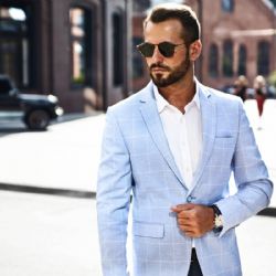 Léto je tu! Které stylové sluneční brýle nasadit?