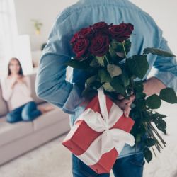 Potěšte svou milovanou osobu originálním dárkem. Co koupit?