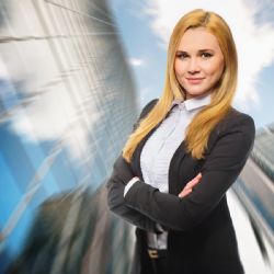 Pro půjčku nemusíte nikam chodit. Stačí vám počítač nebo mobilní telefon