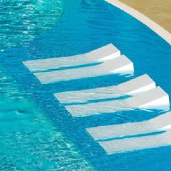 Jak pečovat o bazénovou vodu během léta? Tablety do bazénu jsou jasná volba!