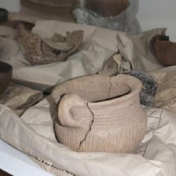 Archeologové na budoucí trase dálnice D6 u Hořoviček a Hořesedel prozkoumali přes 3 500 předmětů