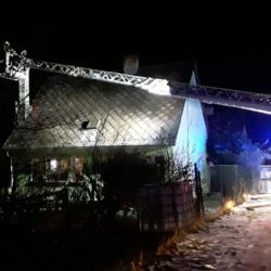 Arnoltov: Čtyři jednotky hasičů vyjížděly ve středu večer k požáru rodinného domu