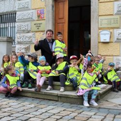 Aš: Děti z mateřské školy v Okružní ulici navštívily starostu na radnici
