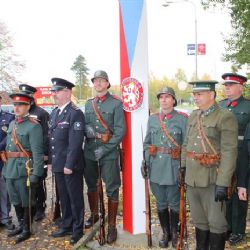 Aš: Hraniční orientační sloup odhalen v den vzniku republiky