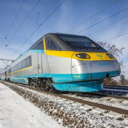 České dráhy nabídnou před Vánoci v posilových vozech stovky míst k sezení navíc   