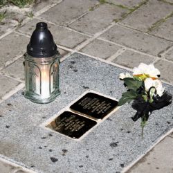 Chodov: Kameny opět připomínají oběti holocaustu