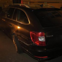 Cheb: Poničil čtyři zaparkovaná vozidla