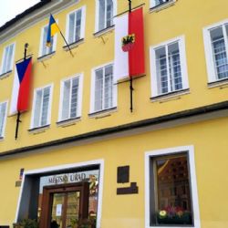 Cheb: Rada města odsoudila agresi Ruska vůči Ukrajině