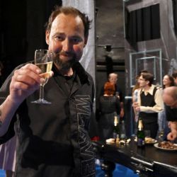 Cheb: V pouhých 44 letech zemřel po dlouhé těžké nemoci herec Tomáš Kolomazník. 