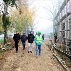 Chodov: Stavba knihovny je v polovině