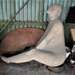 Chodov: Trachytová socha s názvem Radost se znovu objeví ve městě