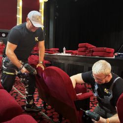 Chodov: Začala výměna sedaček v kině, diváky čeká větší pohodlí