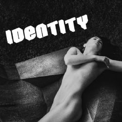 Doubí: Výstava Identity spojuje výtvarné světy sochaře a fotografky