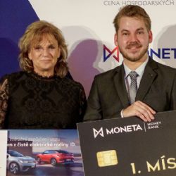  Houslařství a prodej paruk ovládly podnikatelské soutěže v Karlovarském kraji