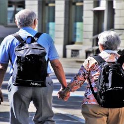 Karlovarsko: Senior Expres bude jezdit v dalších 15 obcích regionu. Kraj na jejich pořízení přispěje bezmála 5 milionů korun