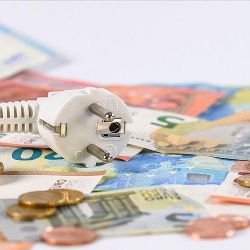 Karlovarsko: Záchranná brzda pomáhá lidem v nouzi