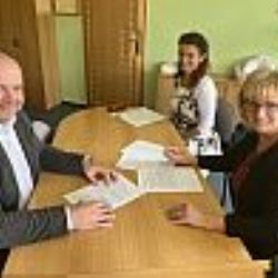  Karlovarský kraj podpořil dotací vznik pietního parku a krematoria v Doupovském Hradišti