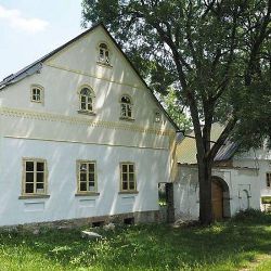 Karlovarský kraj: S příběhem náročné obnovy zchátralých památek v kraji seznamují nová videa