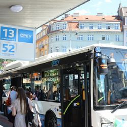 Karlovy Vary: Autobusy opět staví u Tržnice