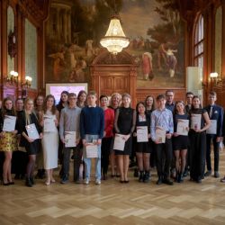 Karlovy Vary: Gymnazisté převzali prestižní mezinárodní ceny vévody z Edinburghu