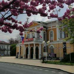 Karlovy Vary: Kraj podpoří dotací aktivity profesionálních uměleckých souborů 