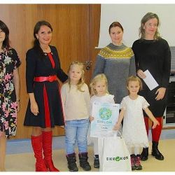 Karlovy Vary: Kraj předal ceny vítězům soutěží spojených s tříděním odpadu a recyklací