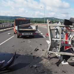 Karlovy Vary: Při nehodě byli lehce zraněni dva lidé