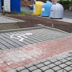 Karlovy Vary: Průjezd Dalovickou ulicí již nebudou brzdit zaparkovaná auta