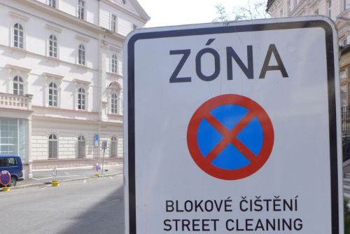 Foto: Karlovy Vary: V dubnu začne blokové čištění města. Letos s několika změnami