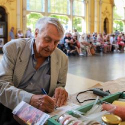 Mariánské Lázně: Město se rozhodlo udělit Vladimíru Páralovi čestné občanství