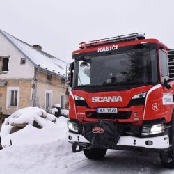 Mariánskolázeňsko: Od komína se požár rozšířil do podlahy domu