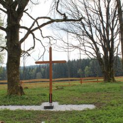 Region: Bývalý hřbitov v Horních Pasekách je nyní důstojným pietním místem