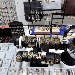 Region: Celníci zadrželi zboží na tržnicích v hodnotě téměř 32 milionů korun