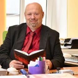 Region: Hroznětín v minulosti působil jako ne příliš atraktivní obec, dnes je z něj živé a pulsující město