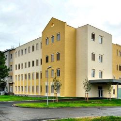 Region: Karlovarská krajská nemocnice realizuje projekt Zlepšení onkologické péče v Karlovarském kraji