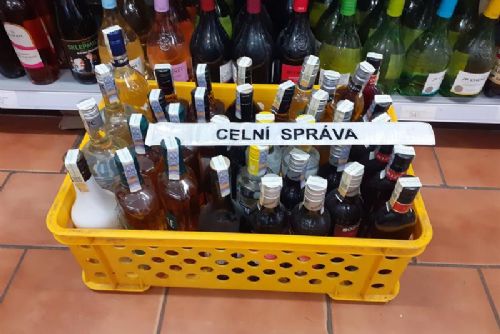 Foto: Region: Karlovarští celníci zajistili další alkohol bez dokladů