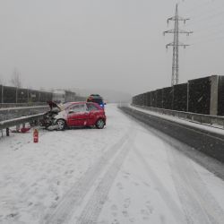 Region: Mráz a sníh zkomplikovaly život řidičům