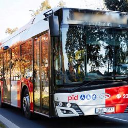 Region: Nová linka zastávkových autobusů obslouží menší obce na trase z Prahy do Karlových Varů a zpět