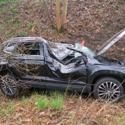 Skalná: Nehoda se obešla bez vážného zranění