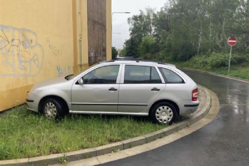 Foto: Sokolov: Městská policie zpřísní postihy za špatné parkování