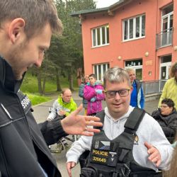 Sokolov: Policisté navštívili zdravotně postižené