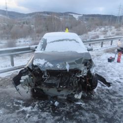 Sokolovsko: Nehoda na D6 se naštěstí obešla bez vážných zranění