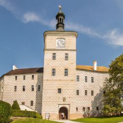 Hradozámecká noc otevře 120 památek po setmění